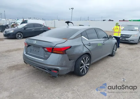 2021 Nissan Altima Sr Vc-Turbo Fwd z USA, uszkodzony, nr VIN 1N4AL4CV5MN330516